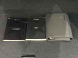 保証書、取扱説明書、記録簿 スペアキー完備です。