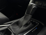 【 シフト 】スムーズなシフトチェンジで快適にお車を操縦していただけます!//