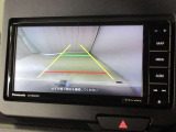 バックでの車庫入れは「バックモニター」がサポートいたします。