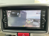 ニッサンオリジナルドライブレコーダー装備です。(フロント+車室内)車室内カメラは、駐車時の安心を高めるとともに、走行中の幅寄せや後方の撮影(リヤガラス越し)にも対応。