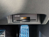 今では必需品のETCもパネルデザインにフィットするビルトインタイプなので、見た目もスッキリとしています