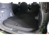 後部座席を倒せば、大きな荷物もOK♪