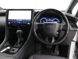 運転席廻りです。