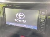 【メーカー純正ナビ】インテリアに溶け込むスタイリッシュな「専用設計」メーカーナビを装備♪視認性や操作性など基本性能にも優れ、より上質なカーライフをお楽しみいただけます。