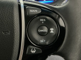 【アダプティブ・クルーズ・コントロール】予め設定した車速内でクルマが自動的に加減速。 前走車との適切な車間距離を維持しながら追従走行し、高速道路でのドライバーの疲労を軽減してくれる嬉しい機能付♪