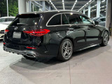 メルセデス・ベンツの定める厳しい基準をクリアしたお車のみをご案内させて頂きます。納車前整備はメーカー規定に基づき100項目にも及ぶ点検を熟練のメカニックによって行いご納車させて頂きます。