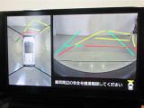 パノラミックビューモニター付きです。車両を上から見たような映像をディスプレイオーディオ画面に表示。運転席からの目視だけでは見にくい、車両周辺の状況をリアルタイムでしっかり確認できます。