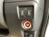 パワースライドドアの開閉はスマートキーのリモコンやドアノブは勿論、運転席側のスイッチ操作でも開閉ができ、安全・簡単です