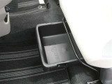 取り出しやすく、しまいやすい収納スペースが満載です。ティッシュやペットボトル等、用途に合わせた収納が可能ですので、使い方はあなた次第!