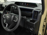 中古車は一物一価、同じようなお車でも、整備状況、外内装の状態など様々です。