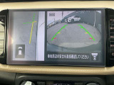 アラウンドビューモニターは自車の前方・左側面映像をモニタ-に映して離合時・駐車時などにとても便利です。