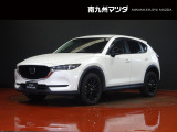 中古車専門再生工場にて熟練専任スタッフが丁寧に清掃、仕上げを実施しております。また、お客様に安心してご検討いただける様、公取協が定める基準に基づき車両検査を実施し、車両状態評価証を発行しております。
