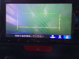 【リアワイドカメラ】3種類の表示で、後方確認をサポートします。『ノーマル画像』『広角180度画像』『真上からの見下ろし画像』をワンタッチで選べます。