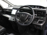 運転席廻りです。