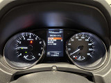 メーター内のディスプレイには運転をサポートするさまざまな情報を表示