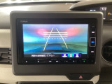【バックカメラ】運転が苦手な方も車庫入れラクラクです!ギアをリバースに入れれば自動的に切り換わりますので、面倒な操作は不要です♪狭い駐車場もお車を傷つけず安心ですね!