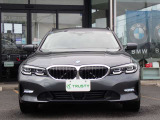 BMW在庫保有台数常時100台以上!ご来店の際はBMW本店(厚木市下荻野140-1)にご来店ください!弊社自慢の全天候型ショールーム!BMW在庫保有台数常時100台以上ございます!