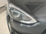 LEDヘッドライトは、点灯の瞬間から最大光量を発揮し、突然暗くなるトンネルなどでの安定感を高めます。