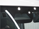 運転する人も、そうでない人も、家族みんなが安心して、自由にお出かけできる生活をサポートする先進機能。