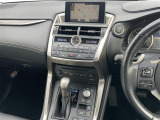 NX 200t バージョンL 4WD 本革シート