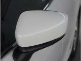 【ドアミラーウインカー】格好良さだけではなく対向車両からの視認性もよく安全に走行する為の安全装備のひとつです。