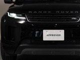 LEDヘッドライトとフロントフェイスを際立たせるシグネチャーデイタイムランニングライト(DRL)が装備!昼でも存在感があります。