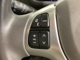 ステアリングにオーディオ操作スイッチが付いています。オーディオ画面に直接タッチしなくても操作が出来ますので、運転に集中できます。