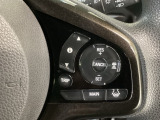 【アダプティブ・クルーズ・コントロール】予め設定した車速内でクルマが自動的に加減速。 前走車との適切な車間距離を維持しながら追従走行し、高速道路でのドライバーの疲労を軽減してくれる嬉しい機能付♪