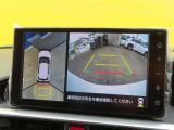 バックカメラの他に上から見下ろしたような画像が見れるアラウンド(全方位)モニター。前後左右を把握できます!