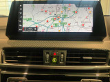 iDriveはナビの機能に加え、ミュージックコレクション、車両状態の確認、設定の変更等が操作可能です。