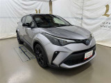 広々とした車内空間に優れた燃費性能。更にデザインも上質で人気のお車です!
