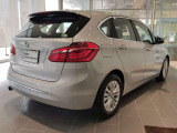 BMWプレミアムセレクション前橋では、高年式低走行モデルからMモデル、年式が経ちなかなかディーラーでは見かけないモデルまで幅広いラインナップで認定中古車を取り扱っております。品質に自信があります。