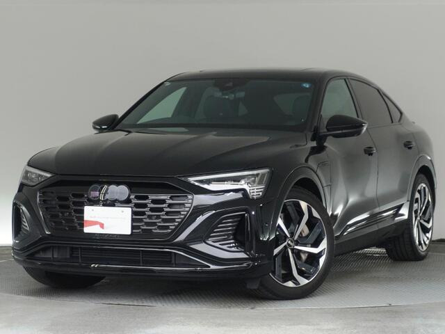 Q8スポーツバック e-tron 55 クワトロ Sライン 4WD 