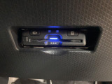 ETCを装備しています☆有料道路の料金所をノンストップで通過できてとても便利です☆高速道路のETC割引なども使えるのであるに越したことはない機能です!