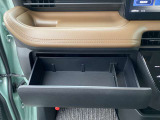 インスト助手席スライドボックス♪