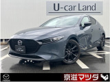 コンセプトは「艶のある塊」。リフレクションによる光の動きで生命感を表現したボディサイドや、ハの字の表現であらゆる要素を内側に凝縮させた力強いフロントとリア。
