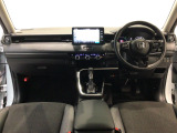 【前方視界】開放的な前方視界!運転がしやすく疲れにくいです♪窓が大きく、見通しがとっても良いおクルマですよ♪