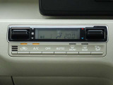 【オートエアコン】これなら車内温度を一定に保ちやすく過ごしやすいです。