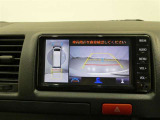 バックガイドモニターで、後方を確認しながら安心して駐車することができます。運転初心者も熟練者も必須の機能ですよ!