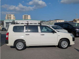 走りにこだわりながら収納力も持ち合わせたお車です。荷物を載せて軽快なドライブを楽しめますよ♪