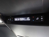 リヤオートエアコンです。