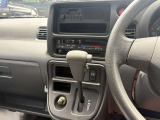 ステアリングは運転しやすい形状、大きさです!