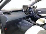 豪華な内装で運転も楽しくなりますよ♪
