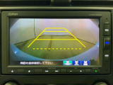 リアカメラ付で、後方をナビ画面で確認。車庫入れも安心です。もちろん、バックギアと連動しています。