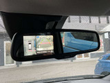 バックミラーにアラウンドビューモニター画像を映すことが出来ます。