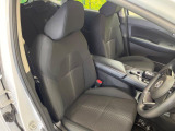 ドライバーによって運転しやすいポジションは異なり、あの車はどうなのか不安なこともありますよね。気になるお車は店頭で乗り込んでご確認いただけます♪