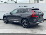 一目でVOLVOとわかる端正なエクステリアとテールランプ。