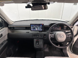 見通しの良い運転席回りとなっておりますので安心して運転をして頂けます!窓が大きいので明るく開放的な室内です