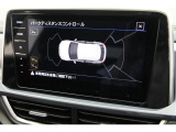 【リヤビューカメラ】【障害物センサー】付き。車庫入れの駐車時に便利な機能です。