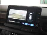 ◆リアワイドカメラシステム◆3種類の表示で後方確認をサポート♪セレクトレバーを「R」の位置に入れるとカメラ画像に切り替え。ノーマルビューでは従来のリアカメラと同様の標準的なビューで表示します!